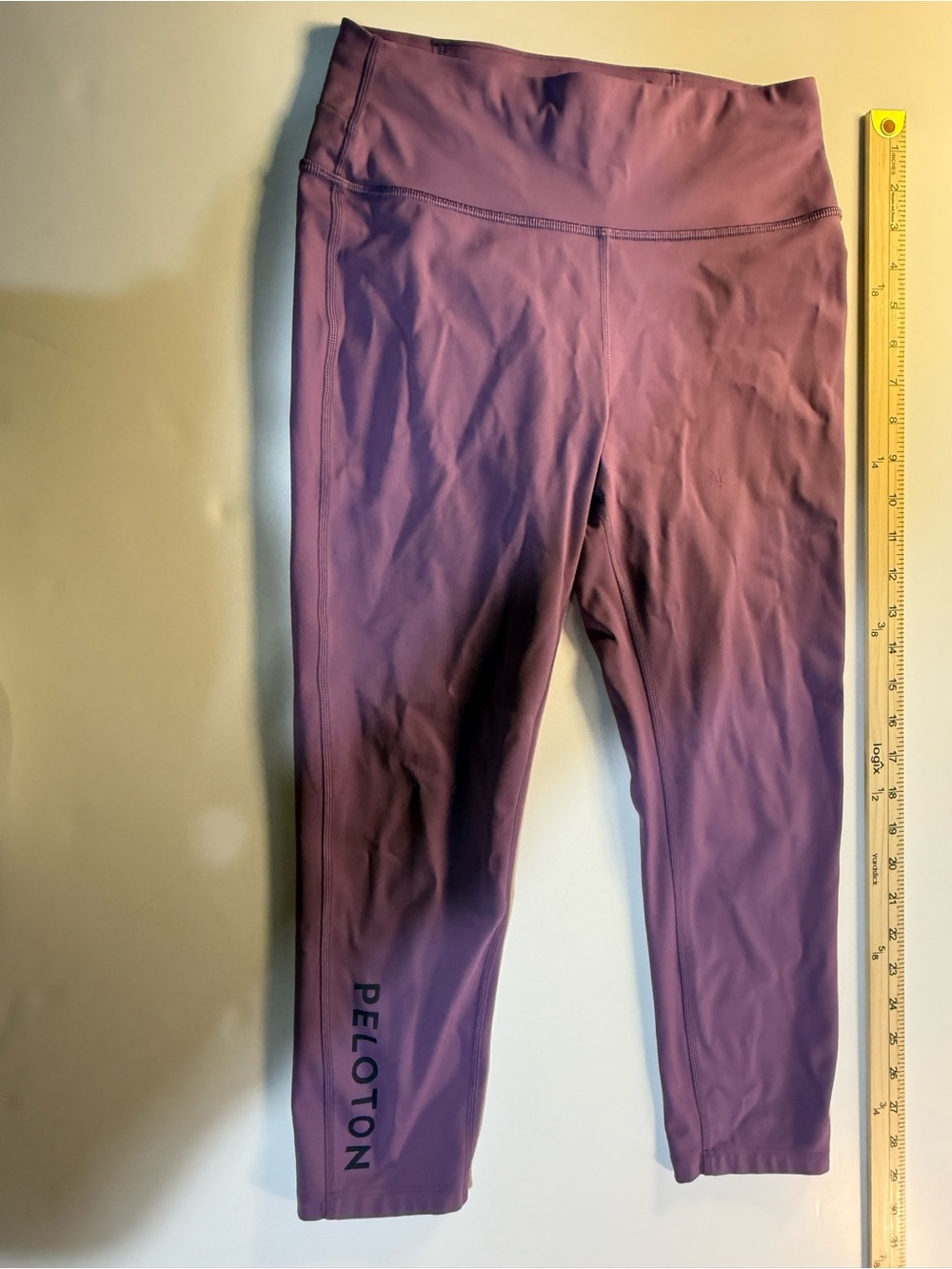 Peloton Mauve Purple Cropped Active Leggings – Size M – High Rise – Gym & Spin